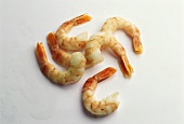 Mehrere gekochte geschälte Shrimps