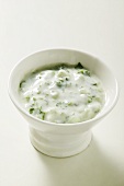 Yoghurt dip with herbs
