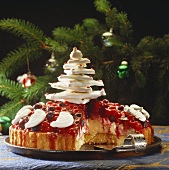 Berry flan with meringue tree for Christmas
