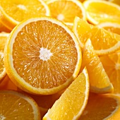 Orange halves and wedges (close-up)