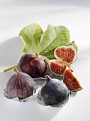 Figs, whole and cut into pieces