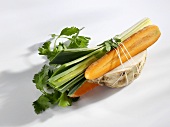 Bundle of soup vegetables (carrot, leek, celeriac, parsley)