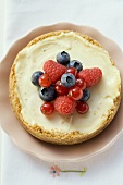 Cheesecake with fresh berries (overhead view)