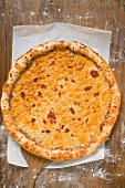 Pizza Margherita (amerikanische Art) auf Heber