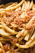 Macaroni with mince sauce (close-up)