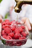 Washing raspberries