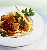 Macaroni with swordfish and tomato sauce