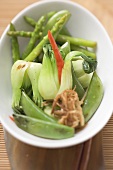 Gedämpftes Gemüse mit Chilischote (Asien)