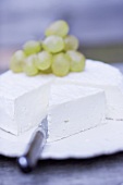 Sheep's cheese and green grapes