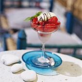 Strawberries with vanilla ice cream