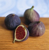 Figs on wooden table