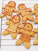Gingerbread people on cake rack