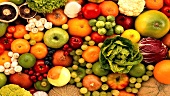 Stillleben mit Obst und Gemüse