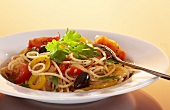 Spaghetti with herbs and vegetables