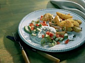 Röstkartoffeln mit Avokadoquark, (bunter Gemüsedip)
