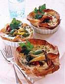 Gemüse im Knusperteig - Mini-Quiche mit Paprika