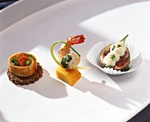 Kaviar-Omelett-Happen, GarnelenMango Spieß, Gorgonzolafeige