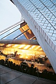 Futuristische Glasfront des Restaurants Bennelong in Sydney