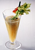 Ananas-Cocktail mit Staudensellerie 
