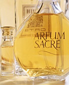 Parfum "Sacre" von Caron dufted orientalisch nach Vanille