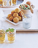 Vegetarisch: Falafel mit Petersilien Salat, Kichererbsenbällchen, syrisch