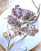 Walnut leaves shaped cookies