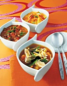 Curry- Linsen- Tomatensuppe, ChiliGulaschuppe, Thai- Suppe