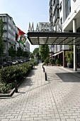 Madison Residenz-Hotel-Hamburg Eingang mit Restaurant