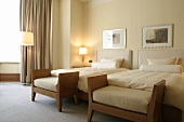 Park Hyatt-Hotel-Hamburg Bett Tagungshotel innen