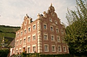 Mönchhof-Eymael Moenchhof Eymael Weingut mit Gästezimmer Gaestezimmer und Gutsausschank in Ürzig