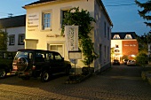 Peter Lauer Weinhaus Ayler Kupp Weingut mit Hotel Restaurant Galerie in Ayl Rheinland-Pfalz