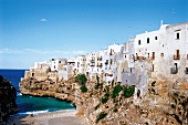 Apulien, Polignano a Mare, Italien, Stadt, Häuser mit Meerblick