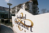 Dorint Sofitel Seehotel Überfahrt Dorint Seehotel Überfahrt Ueberfahrt Hotel mit Restaurant in Rottach-Egern
