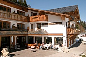 Schlossanger Alp Restaurant Gaststätte Gaststaette im Hotel Berghotel in Pfronten