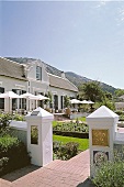 Terrasse vom Bosman's Restaurant im Luxushotel Grande Roche in Paarl