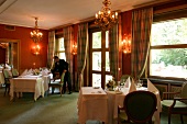 Wald- und Schlosshotel Friedrichsruhe Wald und Schlosshotel Friedrichsruhe Restaurant Gaststätte