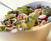 Relax!; Wellness - Salat, close up in einer Schüssel