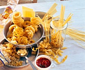 Different varieties of Italian pasta in bowls