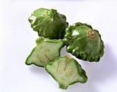 Gemüse aus aller Welt, Kleine, grüne Minikürbisse, Mini-Patissons
