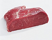 Beef.   Stück Fleisch, Hüfte ohne Deckel, Freisteller