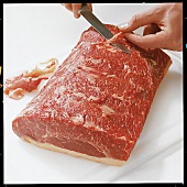 Beef.  Roastbeef vorbereiten, Fleisch parieren, Step.