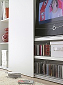 weisser Schrank für TV-Gerät TV-Möbel