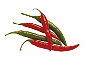 rote und grüne Paprikafrüchte 