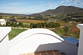 Südafrika, Weingut Bouchard Finlayso n, Ausblick von der Terrasse