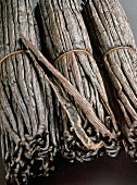 Close-up of brown vanilla beans in bundles