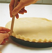 Buch der Kuchen und Torten: Apple pie, Step2, Rand verzieren