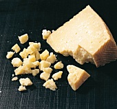 Buch vom Käse, Stück Käse, Käsebrocken, bröckelig