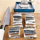 Sushi - Schicht-Sushi mit marini ierten Sardinen