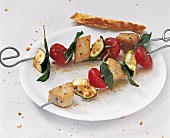 Tuna, tomatoes and zucchini on skewers