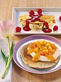 Pfannkuchen, Blini mit Kokosquark und Pancakes m. Bircher Müsl